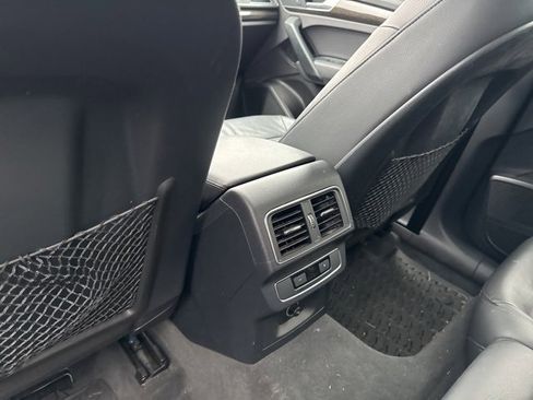 Used 2018 Audi Q5 2.0T Premium Plus w/ Premium Plus Package image 13