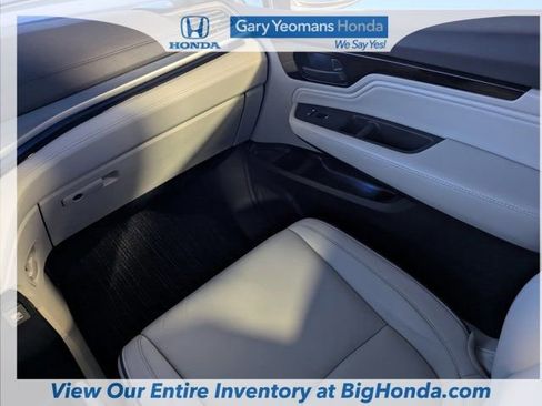 Certified 2025 Honda Odyssey Touring image 18