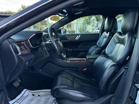 Used 2017 Lincoln Continental Reserve w/ Climate Package image 13