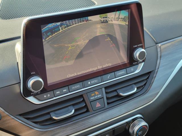 Used 2025 Nissan Altima 2.5 SV FWD image 20