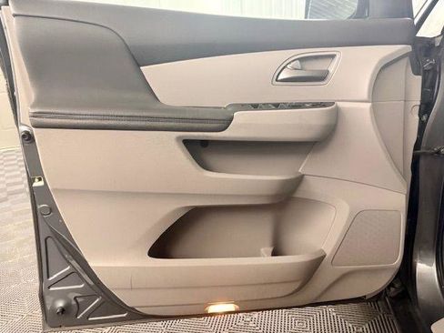 Used 2011 Honda Odyssey EX-L image 9