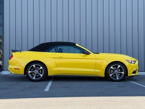 Used 2015 Ford Mustang Convertible w/ Equipment Group 051A image 4