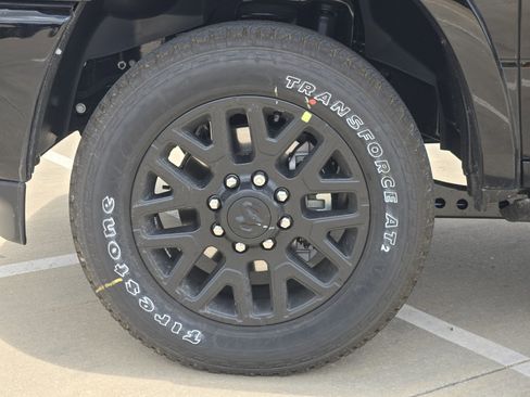 New 2026 RAM 2500 Limited AWD/4WD image 10