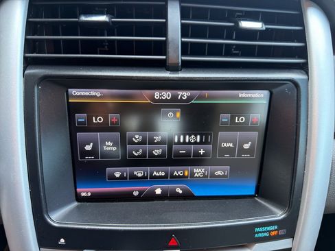 Used 2013 Ford Edge Limited AWD/4WD image 26