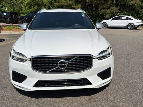 Used 2019 Volvo XC60 T5 R-Design w/ Protection Package FWD image 3