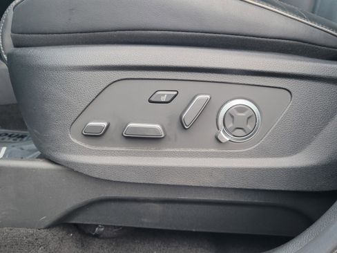 Used 2024 Hyundai Palisade Calligraphy image 14