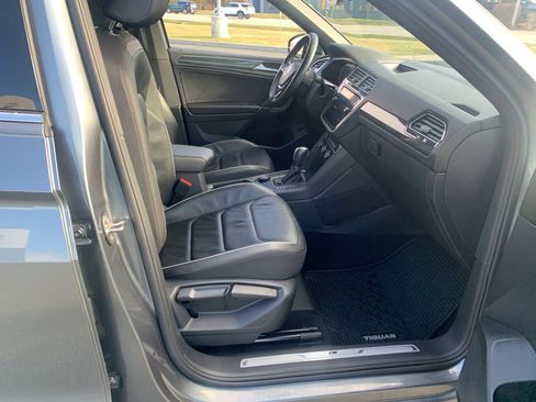 Used 2020 Volkswagen Tiguan SEL Premium R-Line w/ 3rd Row Seat Package image 34