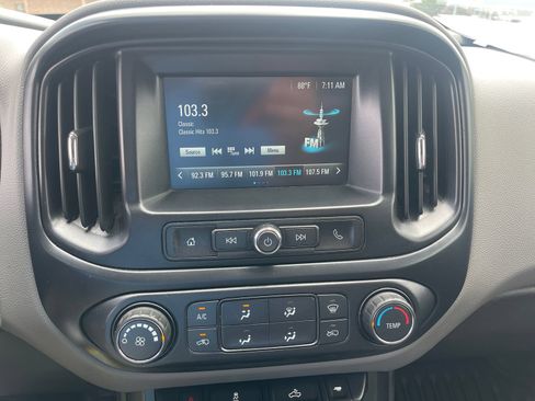 Used 2018 Chevrolet Colorado W/T w/ WT Convenience Package RWD image 33