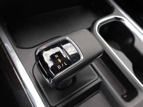 New 2026 Chevrolet Silverado 1500 LT w/ Convenience Package II AWD/4WD image 9