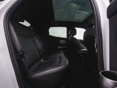 Used 2023 Genesis GV60 Advanced image 34