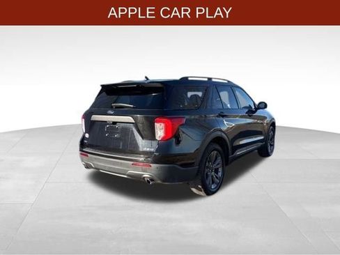 Used 2022 Ford Explorer XLT w/ Equipment Group 202A image 7