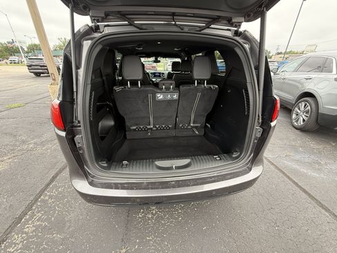 Used 2018 Chrysler Pacifica Touring-L Plus w/ S Appearance Package FWD image 14