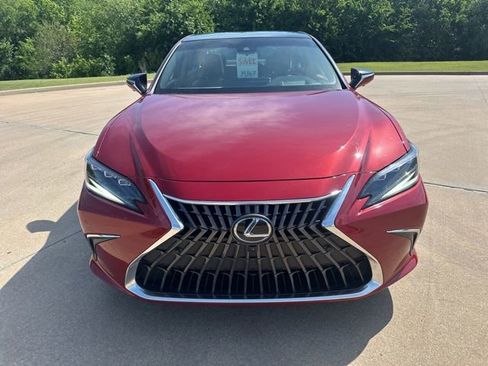 Used 2022 Lexus ES 350 Ultra Luxury w/ Accessory Package 2 FWD image 8