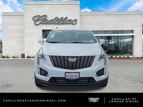 Used 2025 Cadillac XT5 Luxury image 2