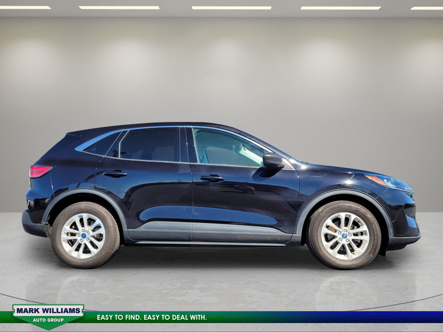 Used 2022 Ford Escape SE w/ Convenience Package FWD image 2