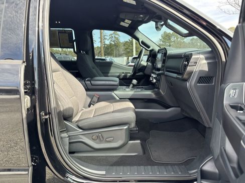 Used 2024 Ford F150 XLT w/ Equipment Group 302A MID image 32