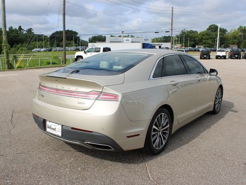 Used 2017 Lincoln MKZ Select w/ Select Plus Package FWD image 18