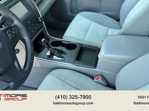 Used 2017 Toyota Camry LE image 11