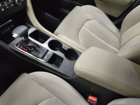 Used 2016 Kia Optima LX FWD image 26