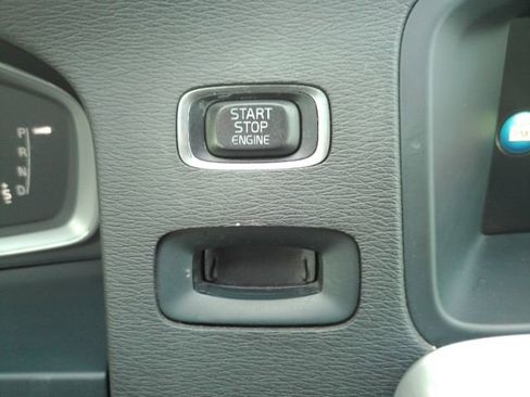 Used 2015 Volvo S60 T6 image 40