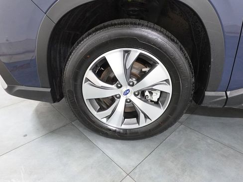 Used 2024 Subaru Ascent Premium w/ Convenience Package image 28