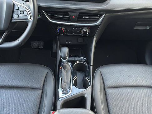 Used 2024 Buick Encore GX Sport Touring w/ Advanced Technology Package FWD image 18