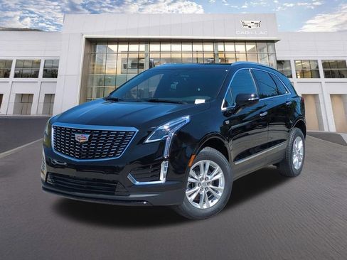 Used 2026 Cadillac XT5 Luxury w/ LPO, Floor Liner Package FWD image 1