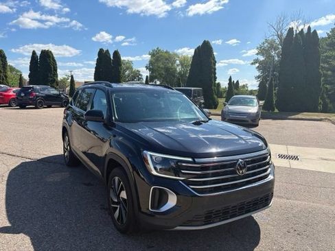 Used 2024 Volkswagen Atlas SE AWD/4WD image 7