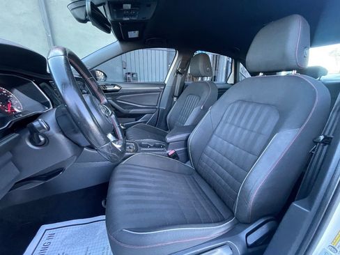 Used 2019 Volkswagen Jetta GLI image 11