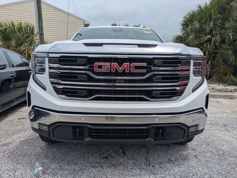 Used 2025 GMC Sierra 1500 SLT w/ SLT Premium Plus Package AWD/4WD image 2