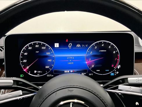 Used 2025 Mercedes-Benz S 500 4MATIC image 23