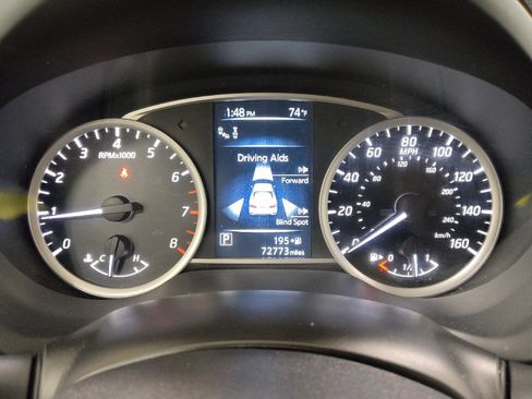 Used 2018 Nissan Sentra SR w/ Technology Package FWD image 23