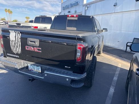 Used 2018 GMC Sierra 1500 SLT image 3