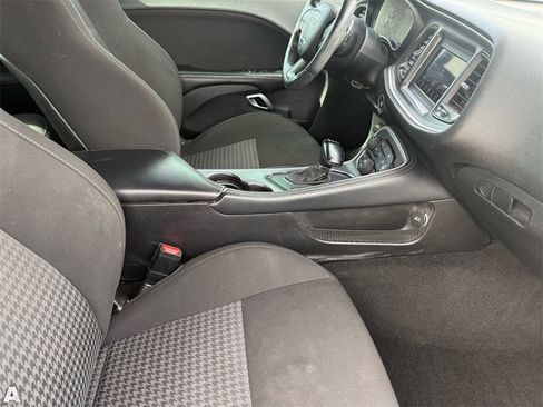 Used 2020 Dodge Challenger R/T w/ Blacktop Package image 28