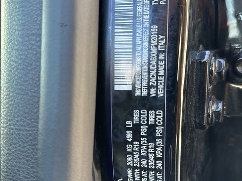 Used 2021 Jeep Renegade Sport image 31