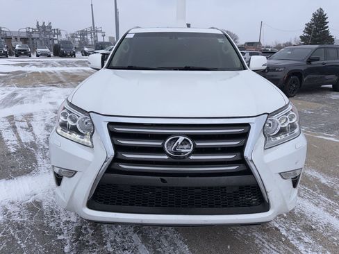 Used 2018 Lexus GX 460 Luxury image 3