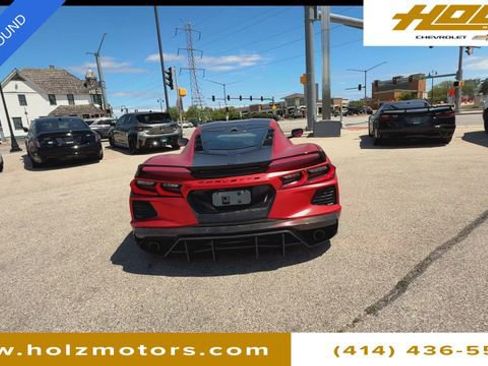 Used 2022 Chevrolet Corvette Stingray Premium Cpe w/ Z51 Performance Package RWD image 8
