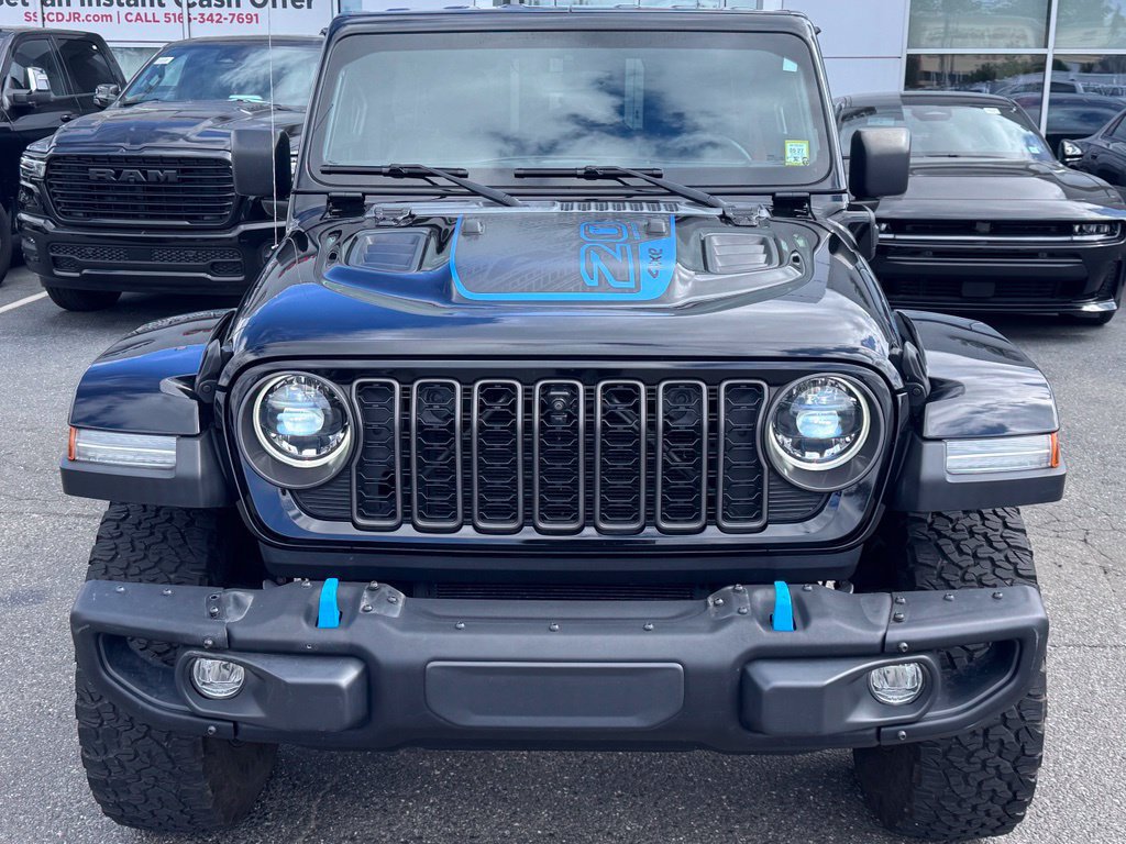 Used 2023 Jeep Wrangler Unlimited Rubicon 4xe AWD/4WD image 2