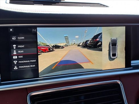 Used 2020 Porsche Panamera GTS image 7