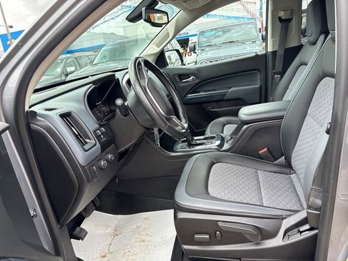 Used 2021 Chevrolet Colorado Z71 AWD/4WD image 8