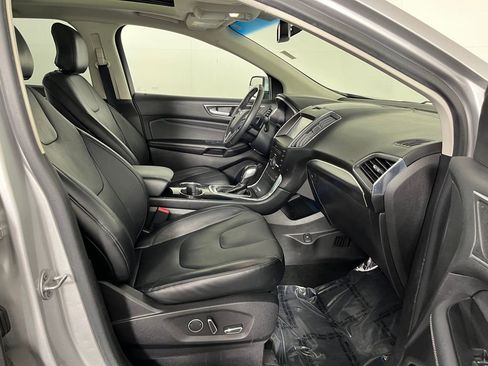 Used 2015 Ford Edge Titanium image 17