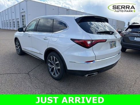 Used 2023 Acura MDX SH-AWD w/ Technology Package image 4