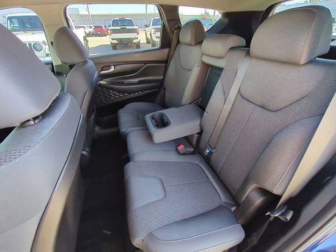 Used 2019 Hyundai Santa Fe SE image 14
