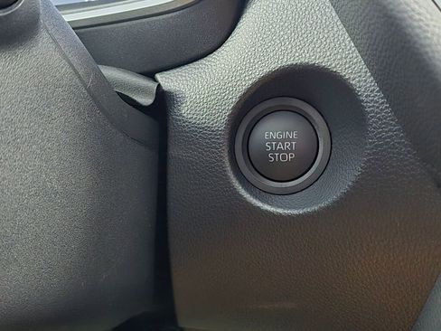 Certified 2026 Toyota Corolla Cross XLE image 32