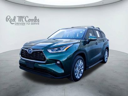 Used 2024 Toyota Highlander Limited