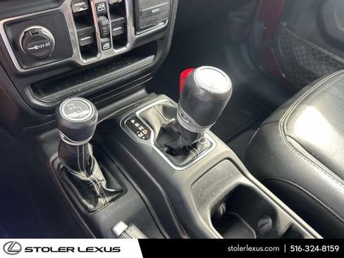 Used 2021 Jeep Wrangler Unlimited Sahara AWD/4WD image 32