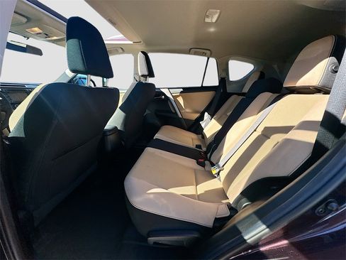 Used 2018 Toyota RAV4 XLE image 24