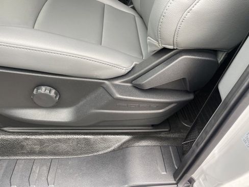 New 2024 Ford F450 XL image 31