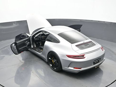 Used 2018 Porsche 911 GT3 RWD image 24