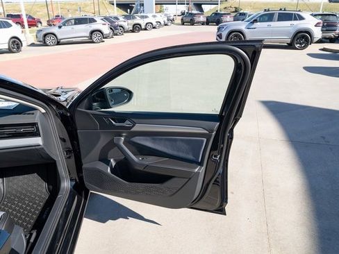 New 2026 Volkswagen Jetta SE image 15